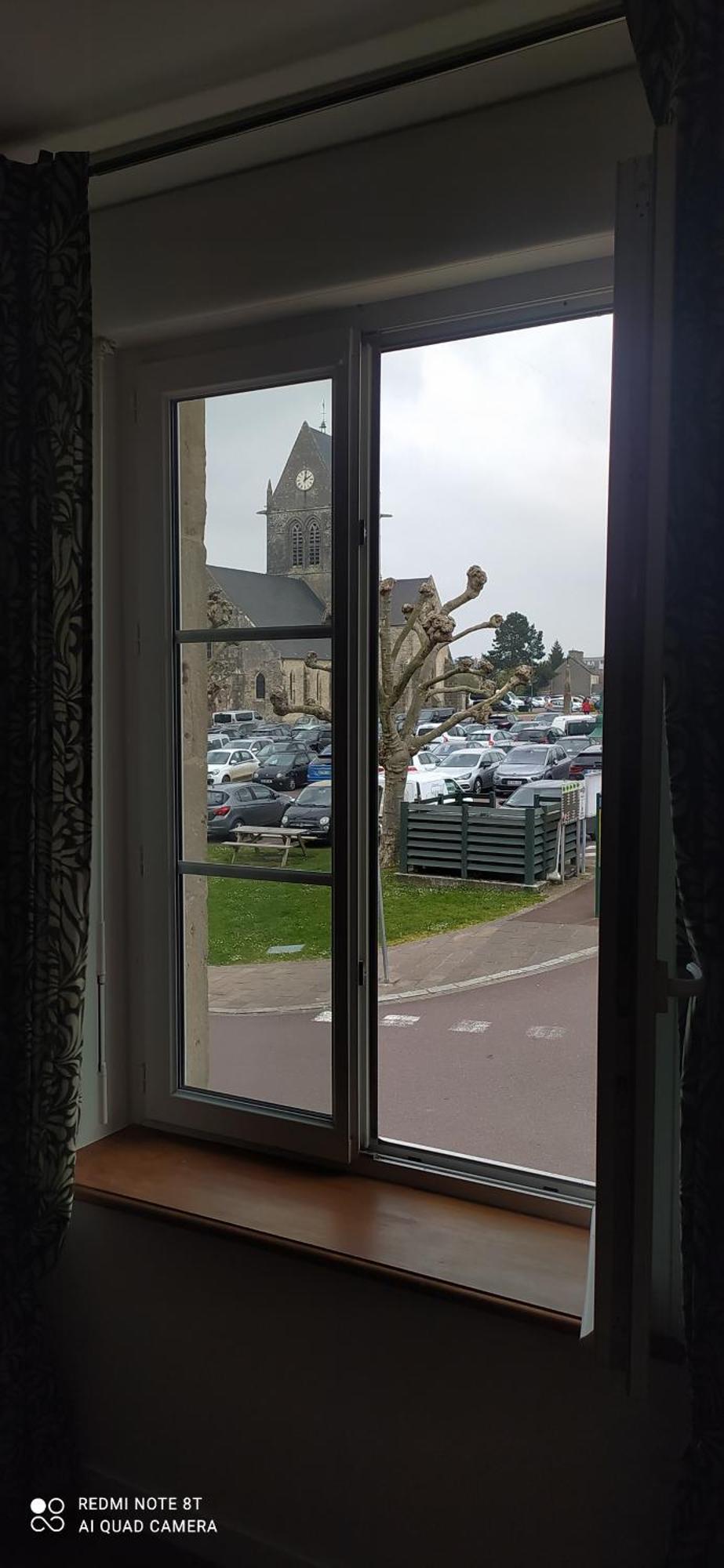 Gite De La Place De L'Eglise Sainte-Mère-Église Εξωτερικό φωτογραφία